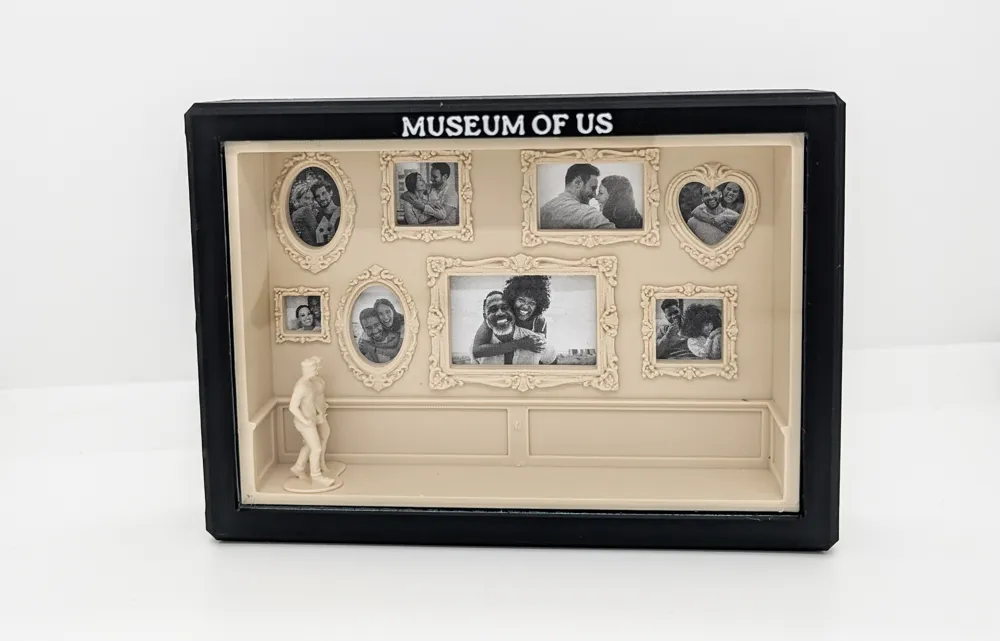 Museum of Us: 3D Printed Gallery Frame for 10x15cm